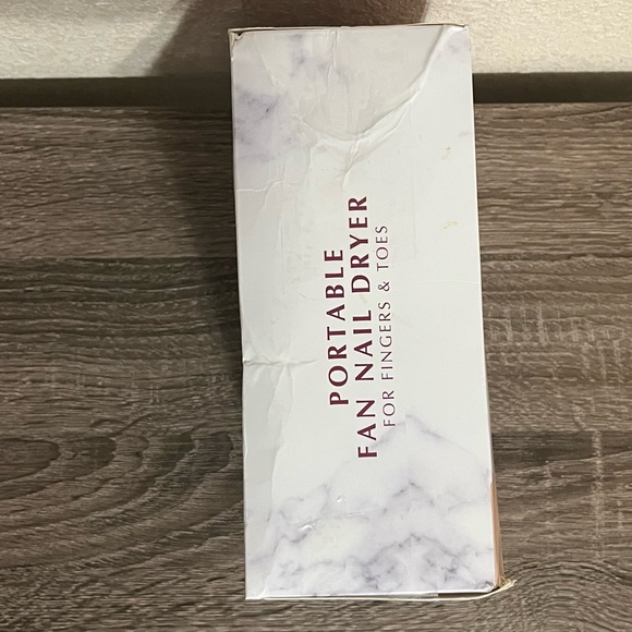 Lomi Beauty Portable Fan Nail Dryer - Picture 8 of 10